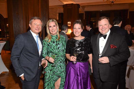 Dr. Yorck Otto und Frau Alexandra Otto mit Philippe D. Clarinval mit Freundin Silke Gomolzig Chaim Sheba Medical Center Charity Gala,  a hot Party in the Snow, im Carlton Hotel, St Moritz am 16.02.2019 / Foto: BrauerPhotos / G.Nitschke